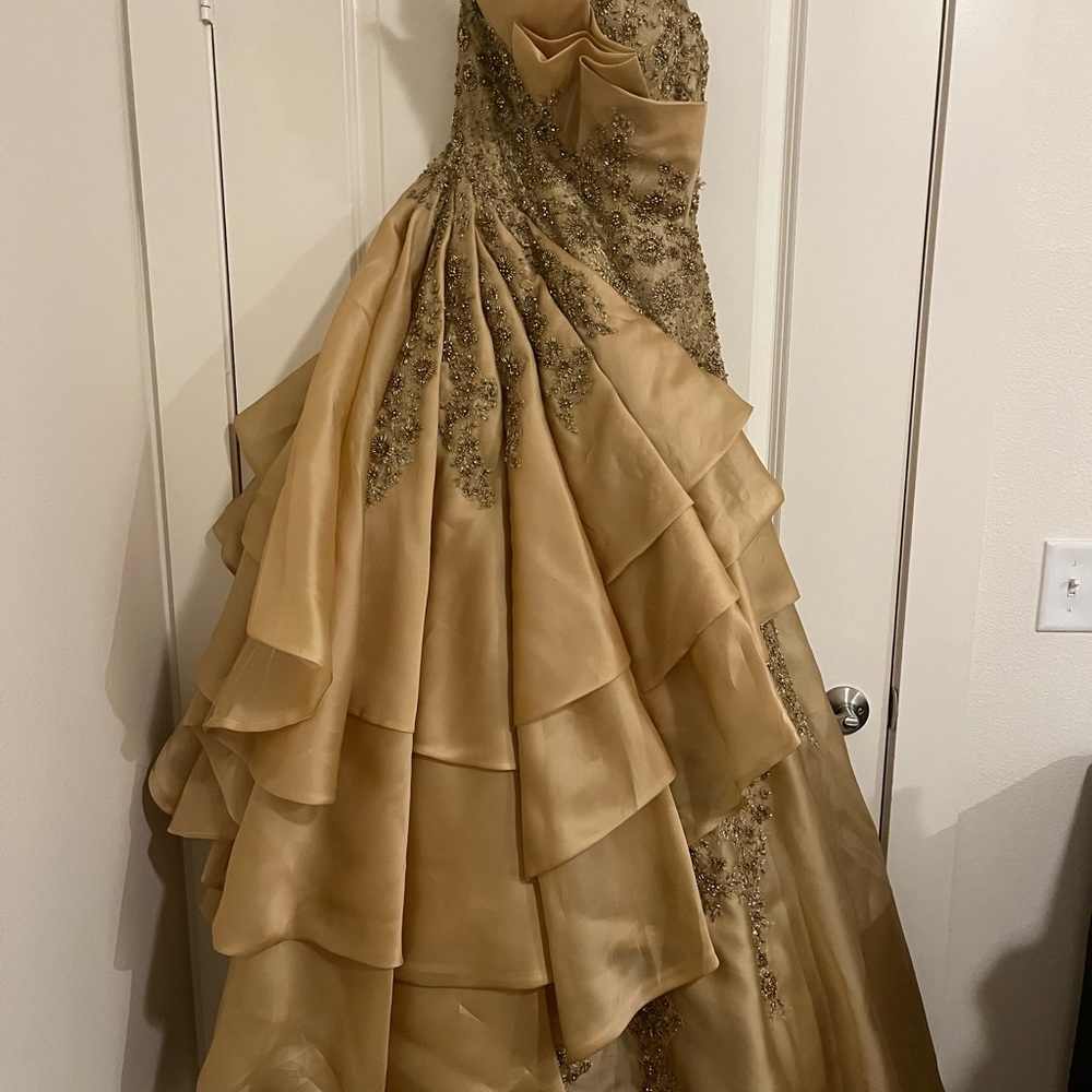 Maison Alexandrine couture gown size 2 runway pageant wedding dress beaded - Picture 3 of 10